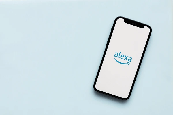 Convierte tu móvil en Alexa con esta app